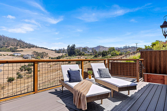 Daytime real estate photography of a luxury property in Santa Rosa California