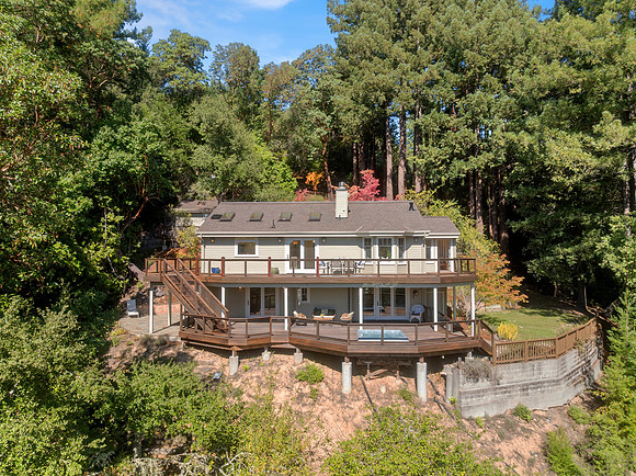 Aerial real estate photography of a luxury home in Los Gatos California