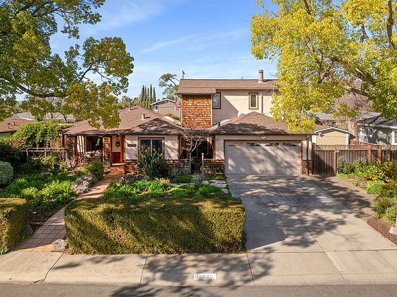 Daytime real estate photography of a luxury property in San Jose California