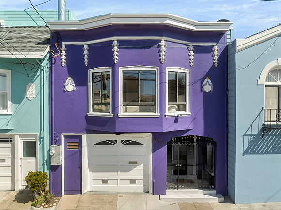 Daytime real estate photography of a luxury property in Santa Cruz California