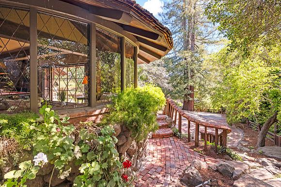 Daytime real estate photography of a luxury property in Santa Cruz California